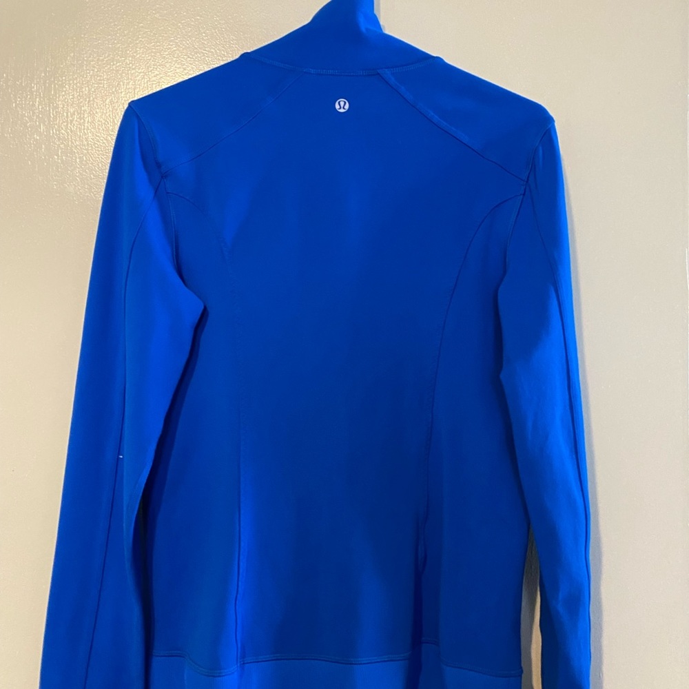 (ON HOLD!!) Women's, size 10 LuLulemon athletic jacket